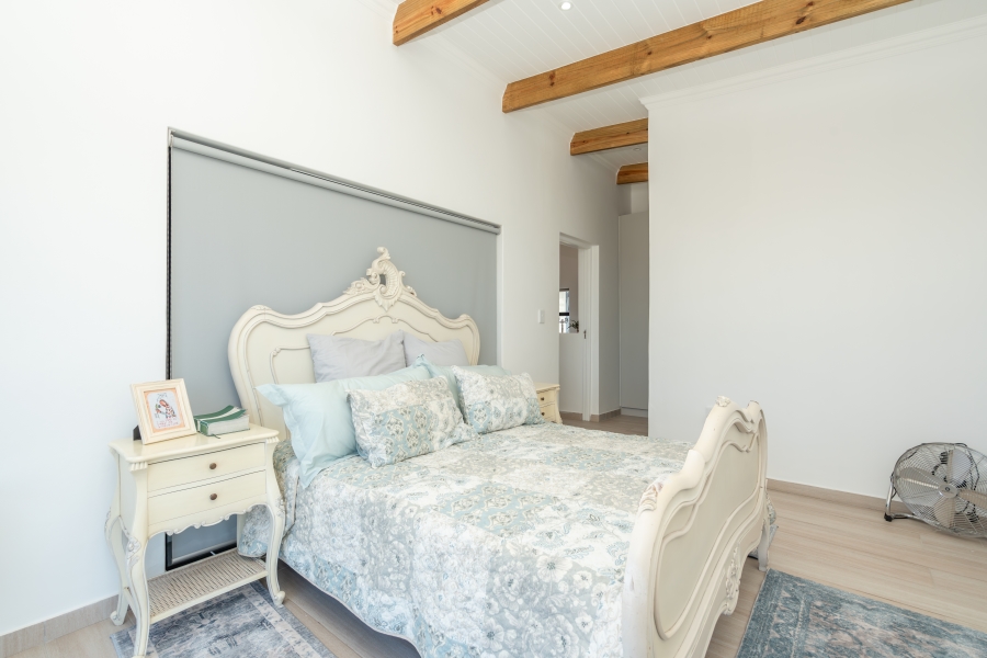 4 Bedroom Property for Sale in Britannica Heights Western Cape